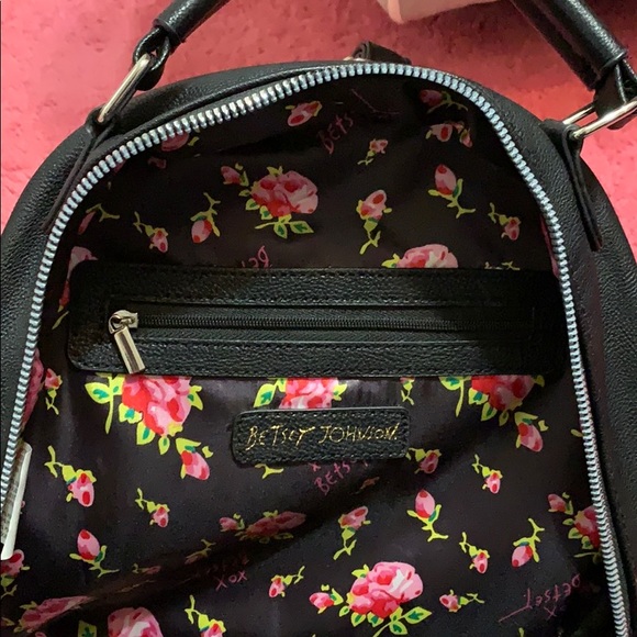 Betsey Johnson backpack - Picture 6 of 9